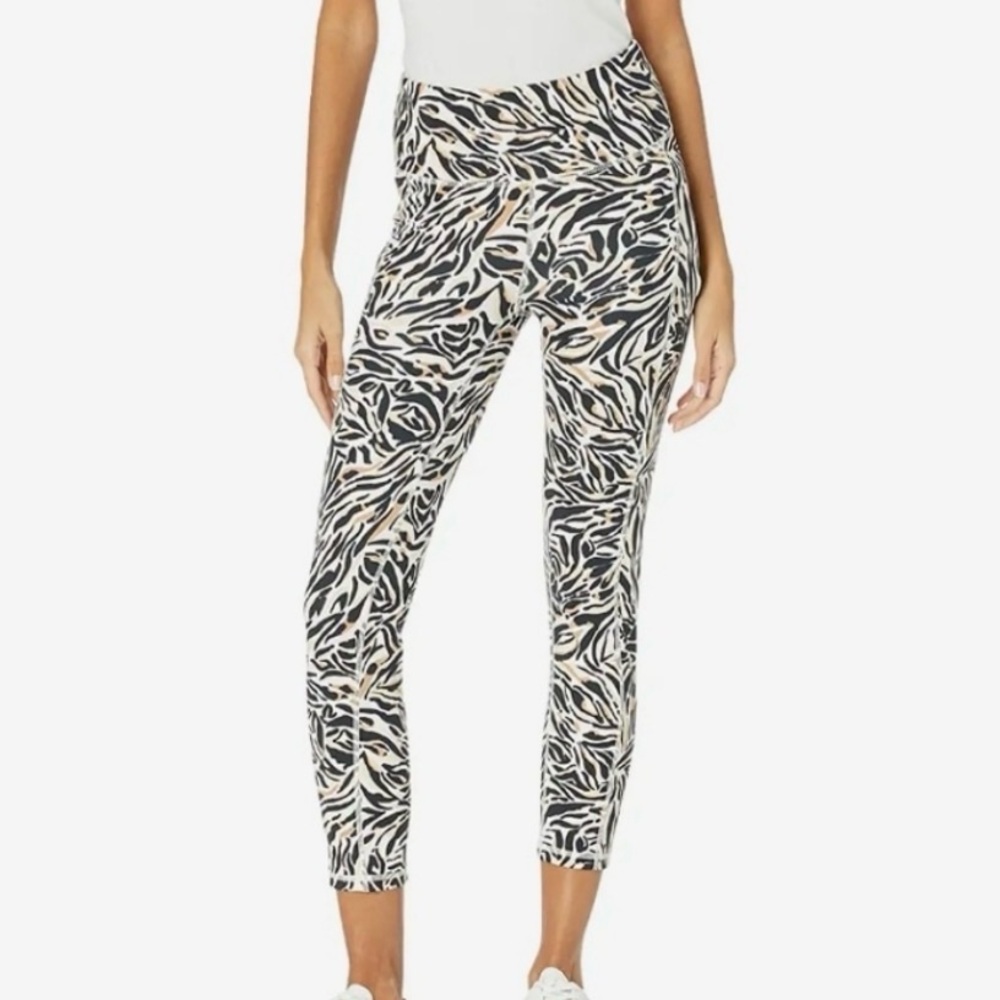 Lilly Pulitzer Luxletic Weekender High Rise Legging like new